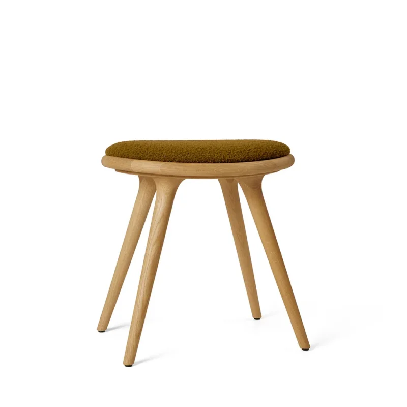 Low Stool, geölte Eiche, Kvadrat Baru 0450, 47 cm Hocker von Mater