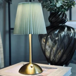LED-Tischlampe Large Plisse´ - wiederaufladbar