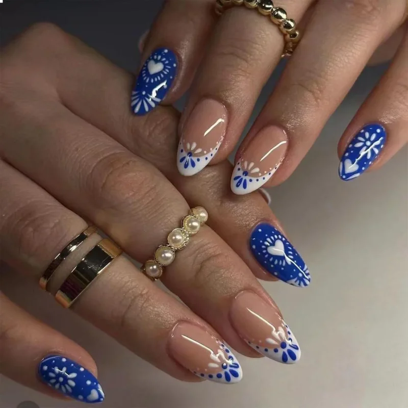 24 Stück French Tip Press On Nails Mittel Länge Bohemian Style Blaue