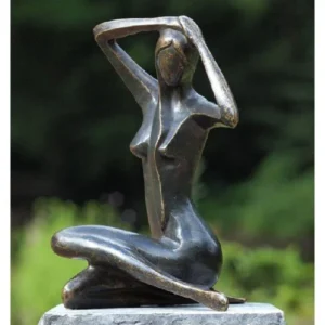 Bronzen beeld Grote zittende vrouw 39x29x24cm - Doika - Bronzen beeld - Doika - 5410807111895 - AN1189BR-BI-L